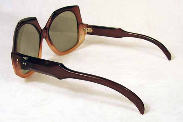 vintage sunglasses : womens : 1970's marked FRANCE