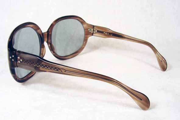 vintage sunglasses : womens : Never worn 1970's by FOCA (ITALY)