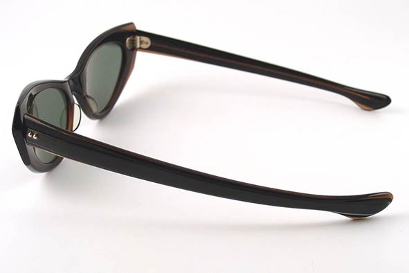vintage sunglasses : womens : 1960's Ray-Ban Marche by BAUSCH and LOMB (USA)