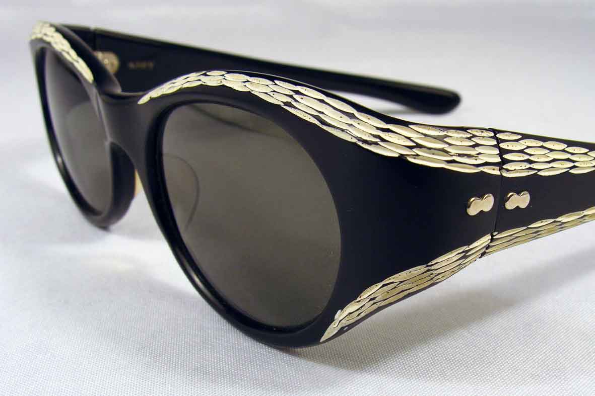 vintage sunglasses : 1960's women's sunglasses, unmarked