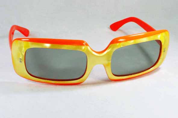 vintage sunglasses : womens : 1960's marked FRANCE